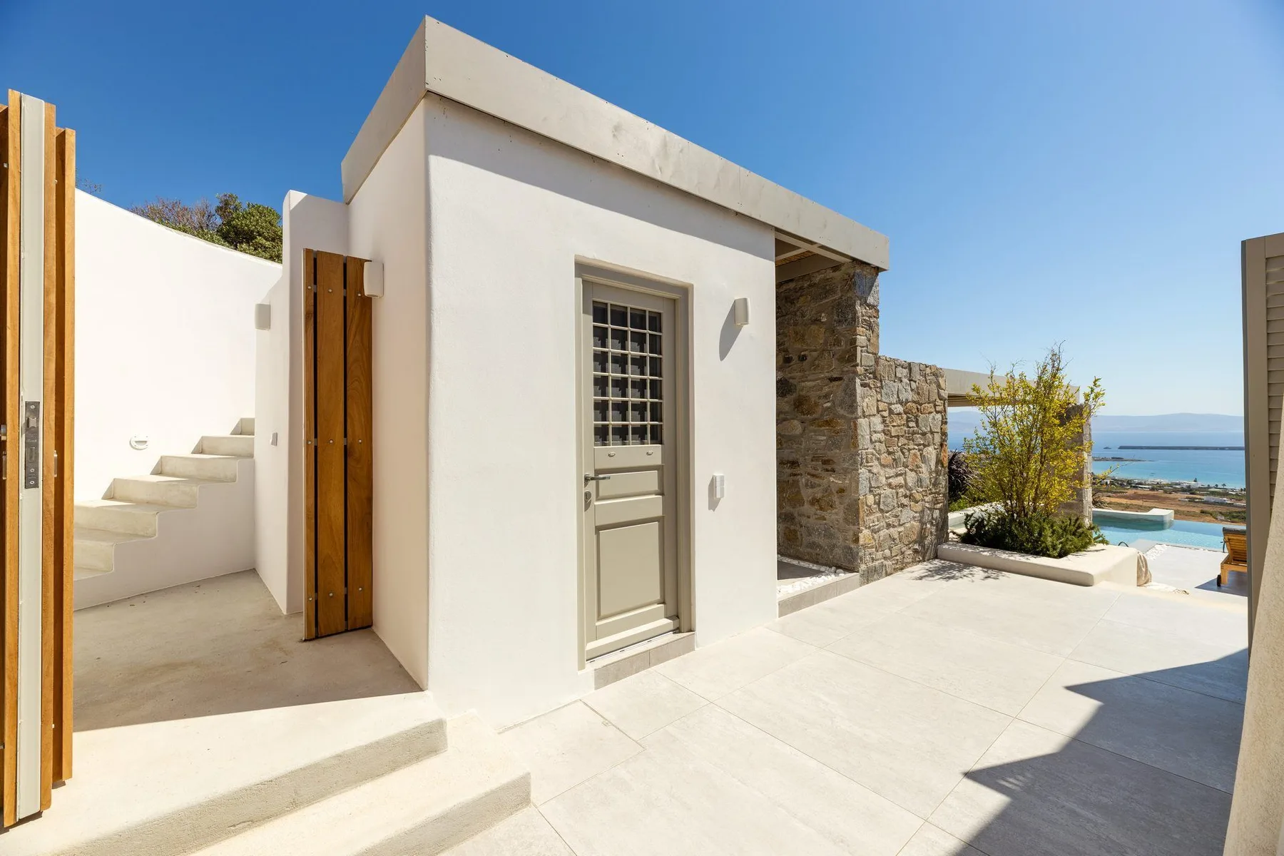 Cranberry Villa in Paros