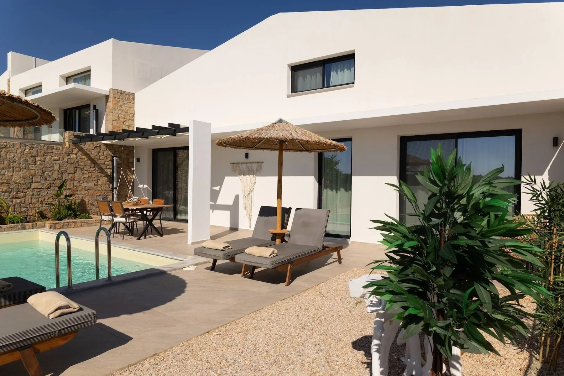 Feather Villa in Halkidiki
