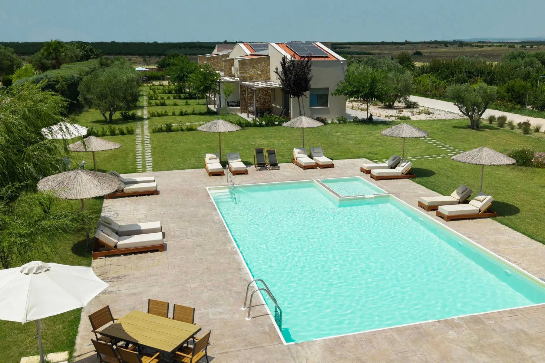 Feather Villa in Halkidiki