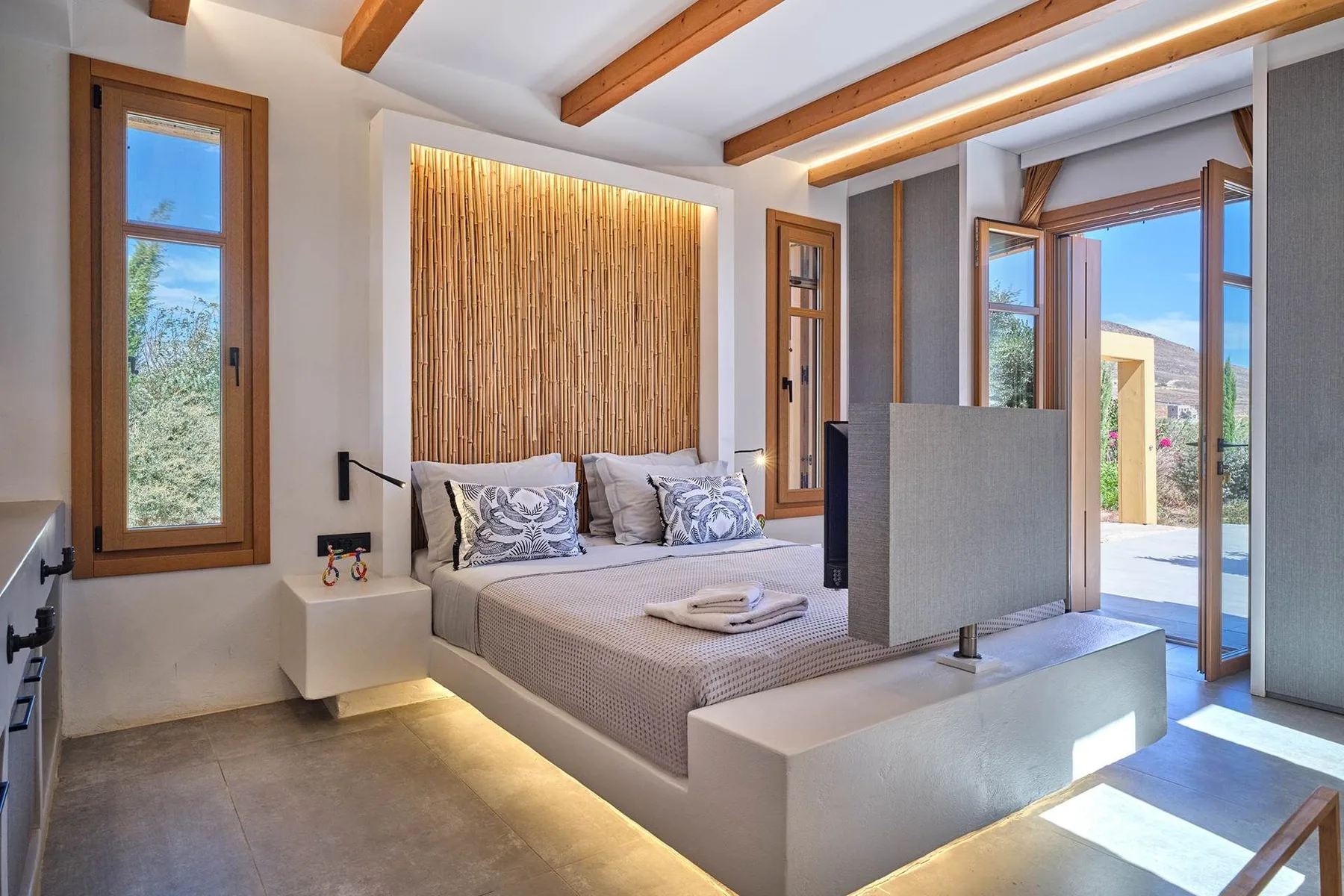 Marley villa in Paros
