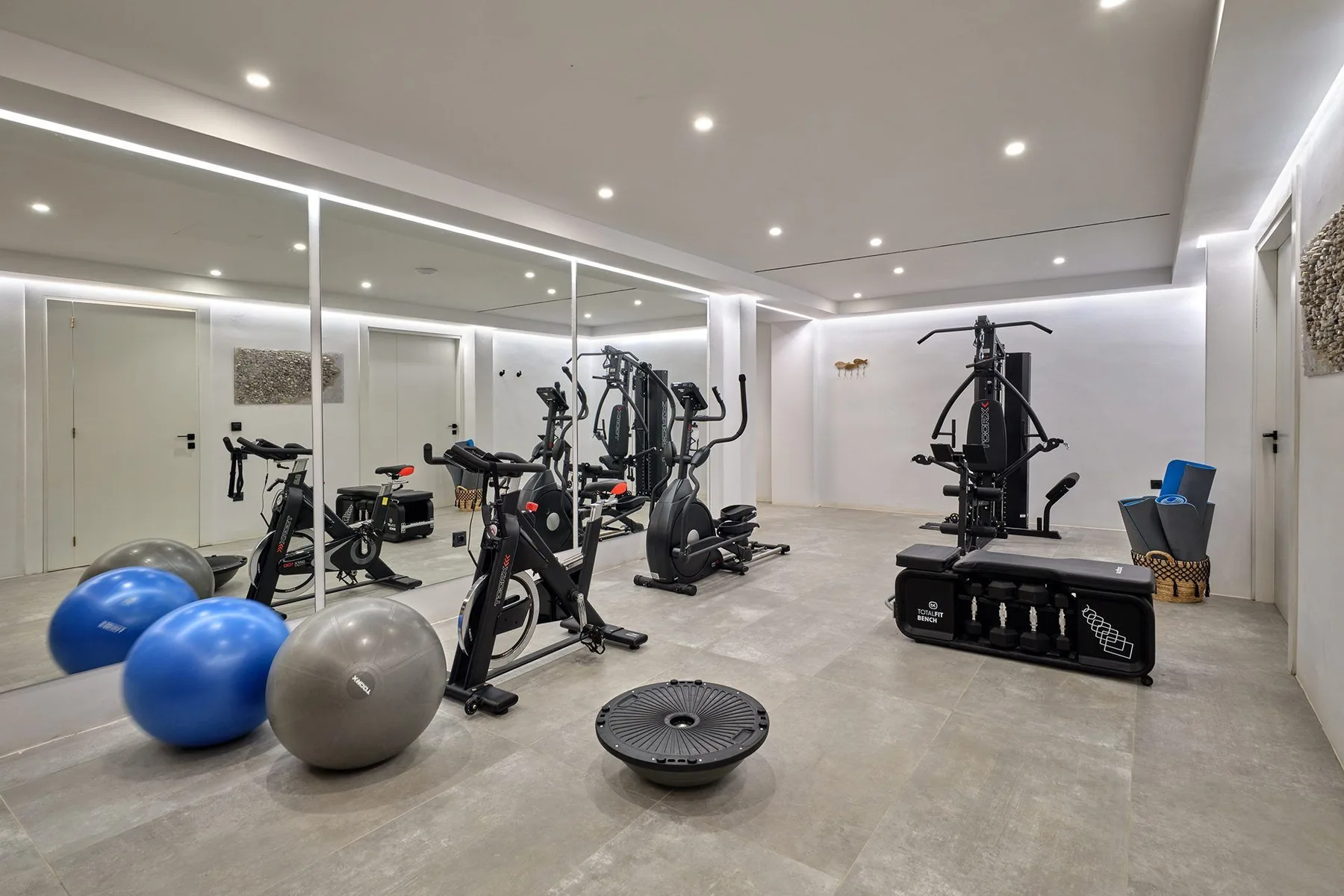 Marley villa in Paros