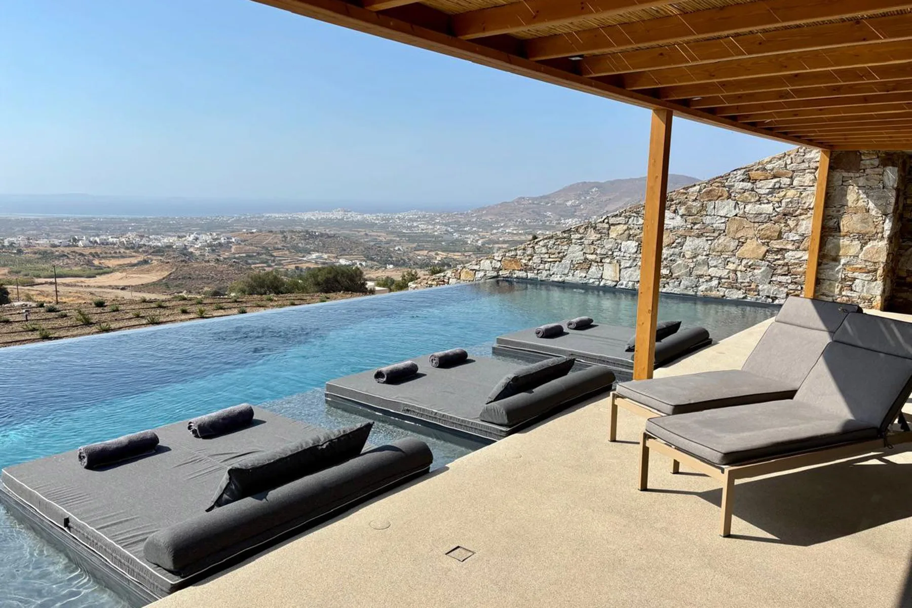 Laurel Villa in Naxos