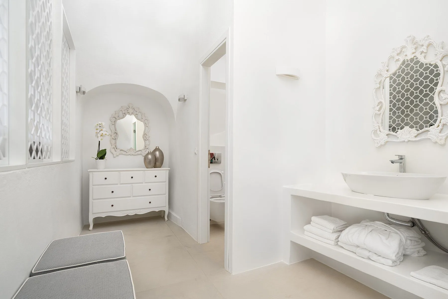 Celadon Villa in Santorini