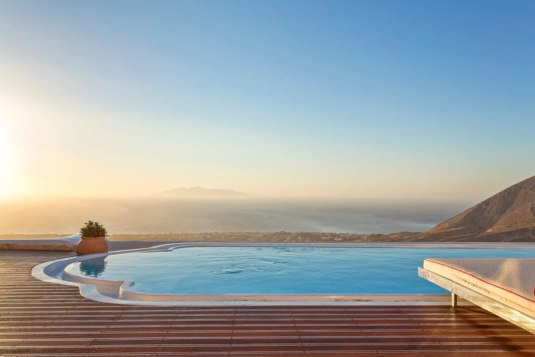 Celadon Villa in Santorini