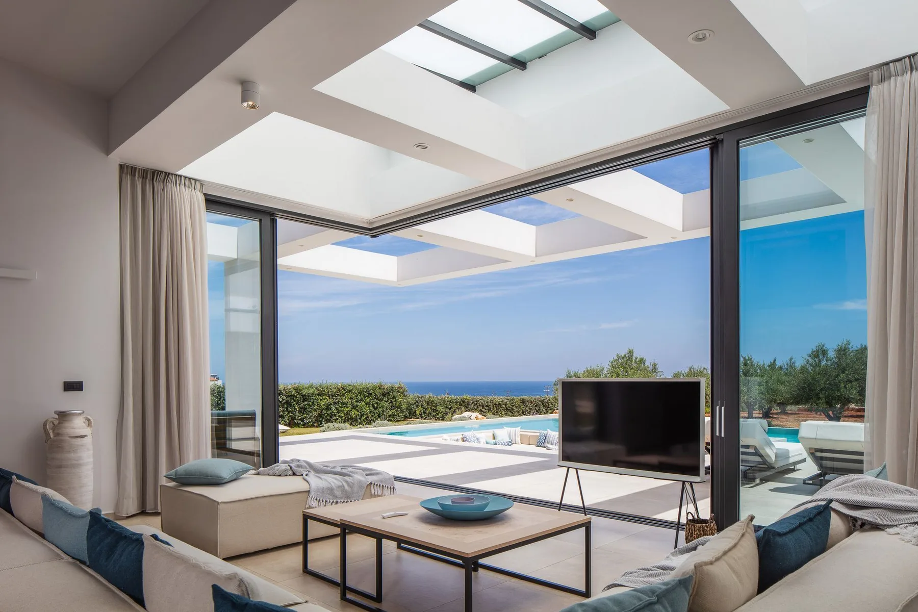 Neptune Villa in Crete