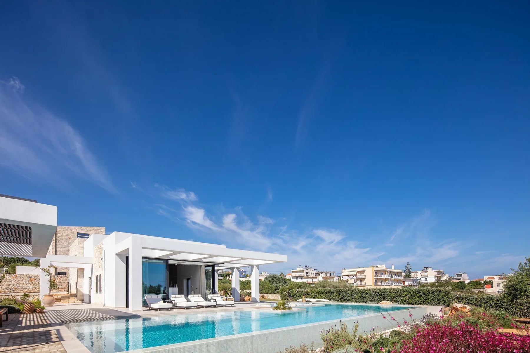 Neptune Villa in Crete