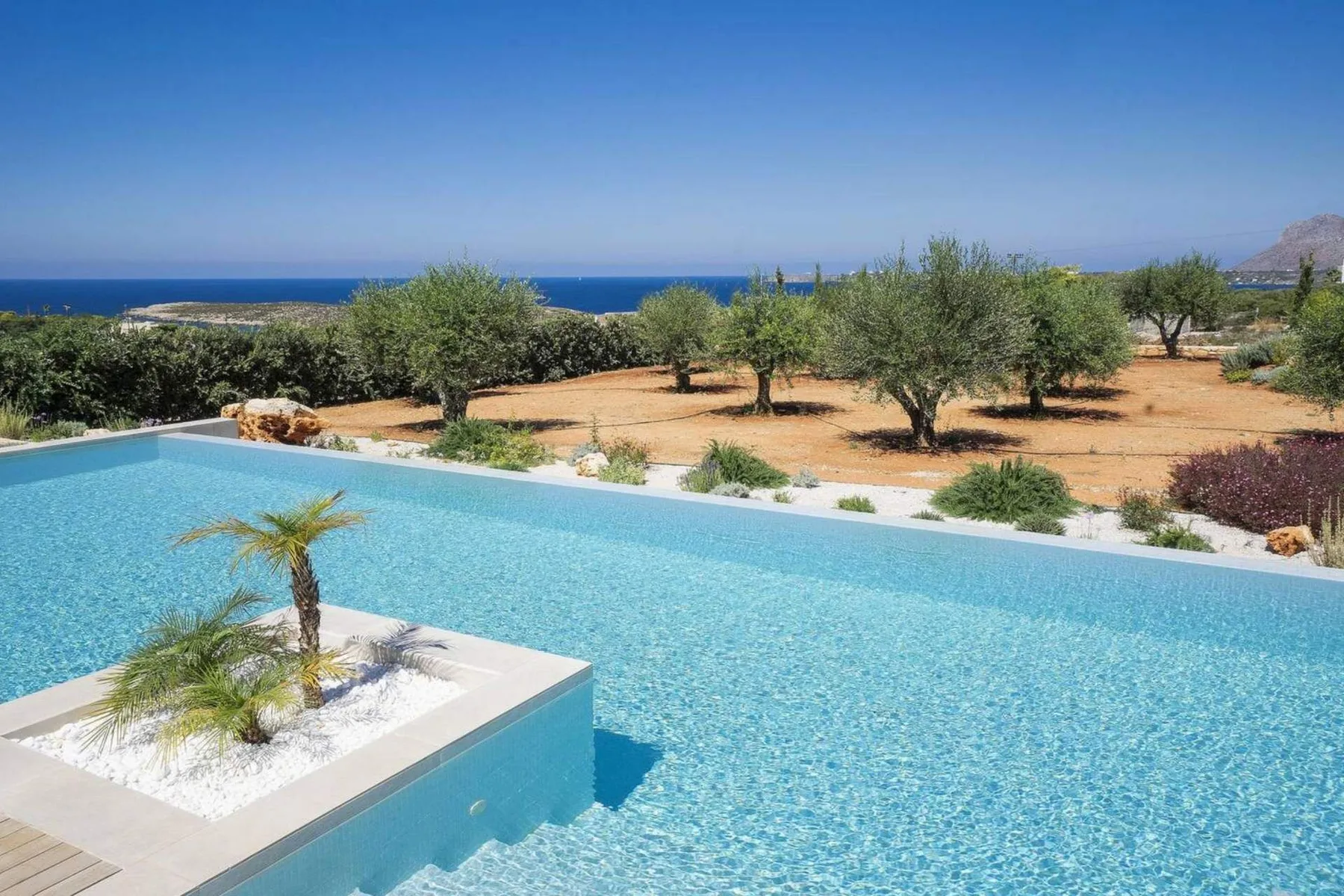 Neptune Villa in Crete
