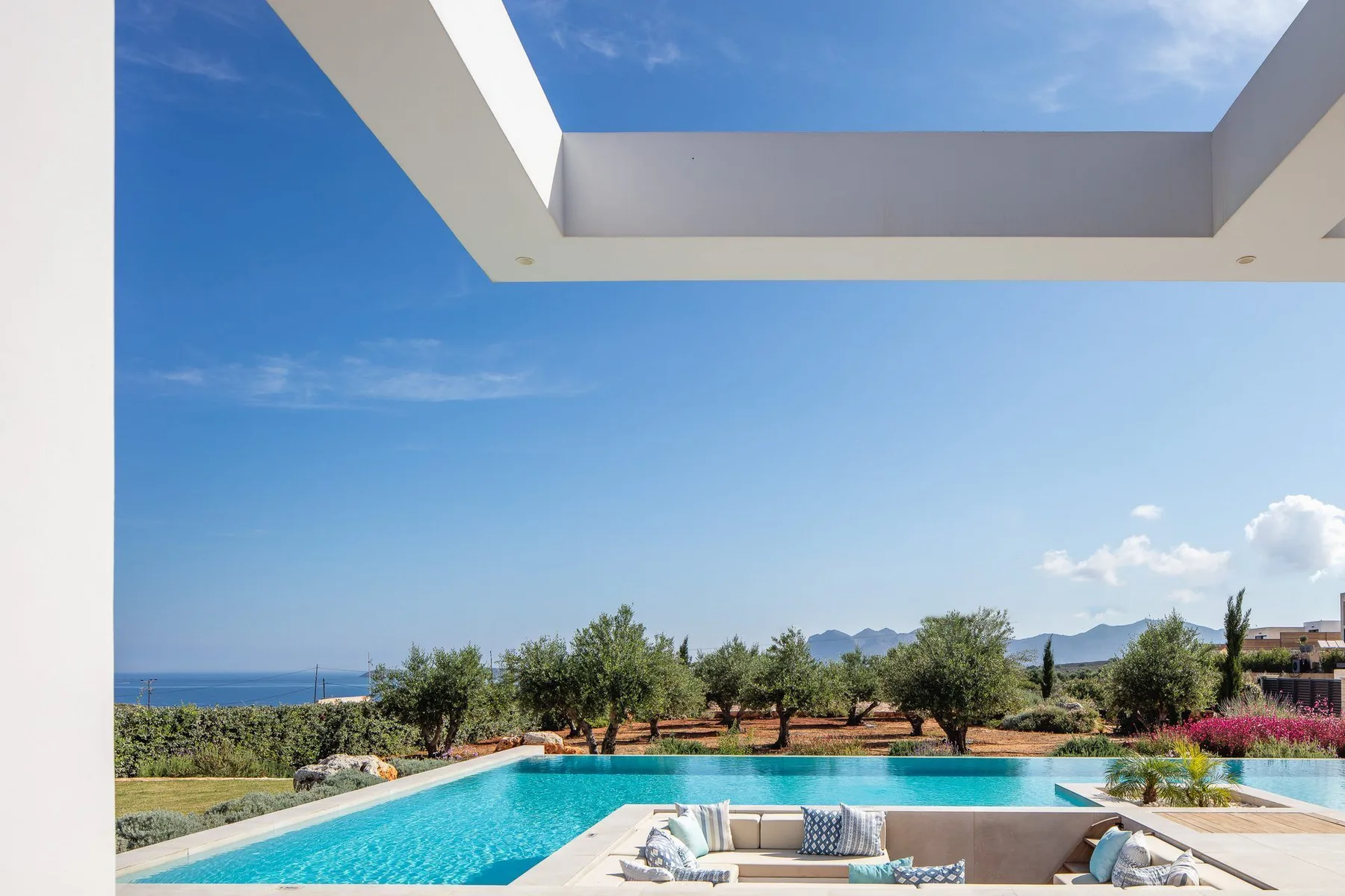 Neptune Villa in Crete