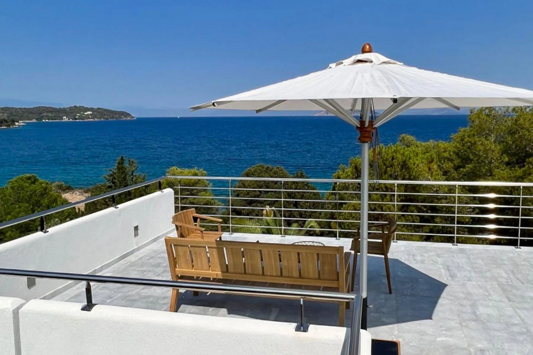 Floriana villa in Ermionida