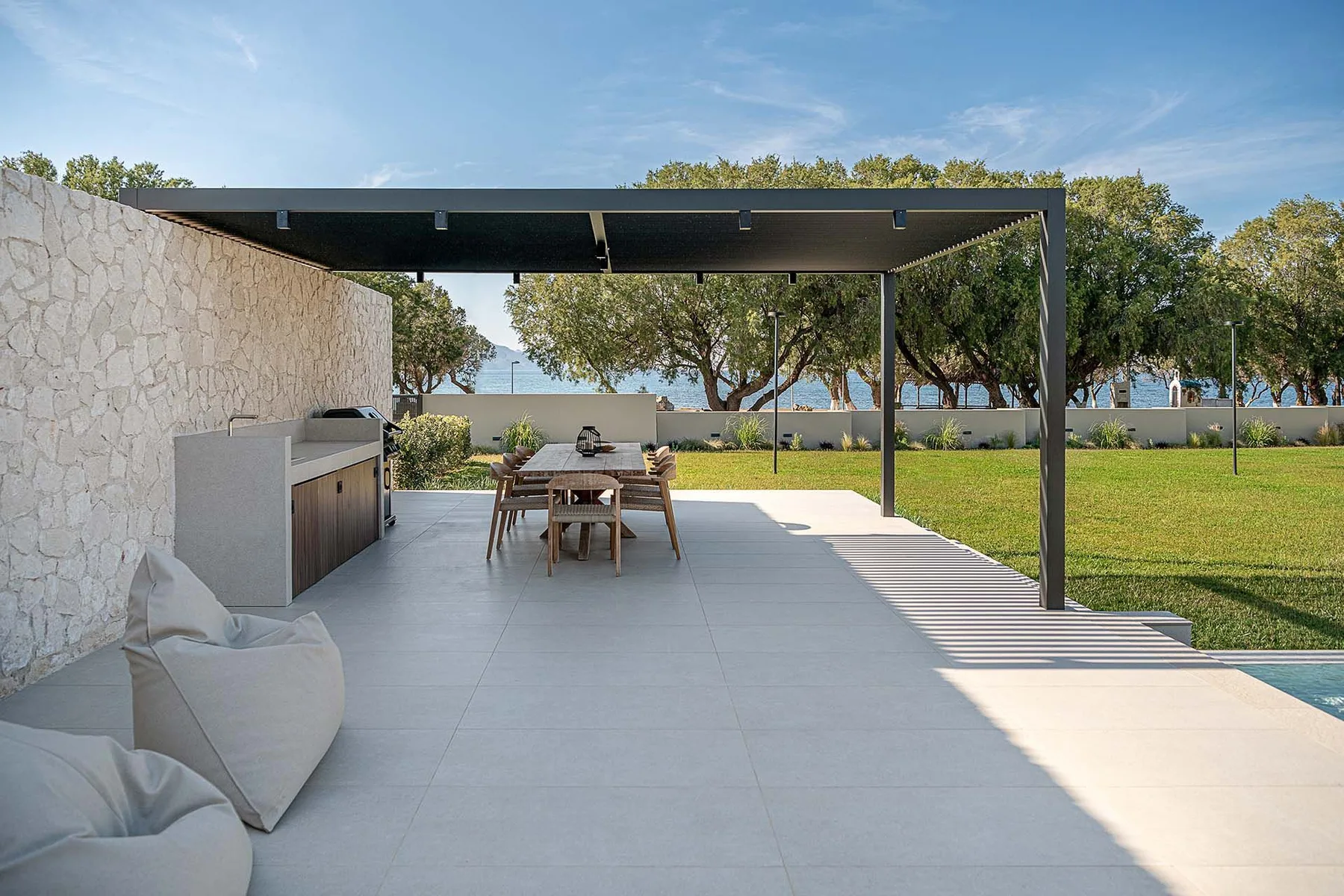 Linthipe villa in Crete