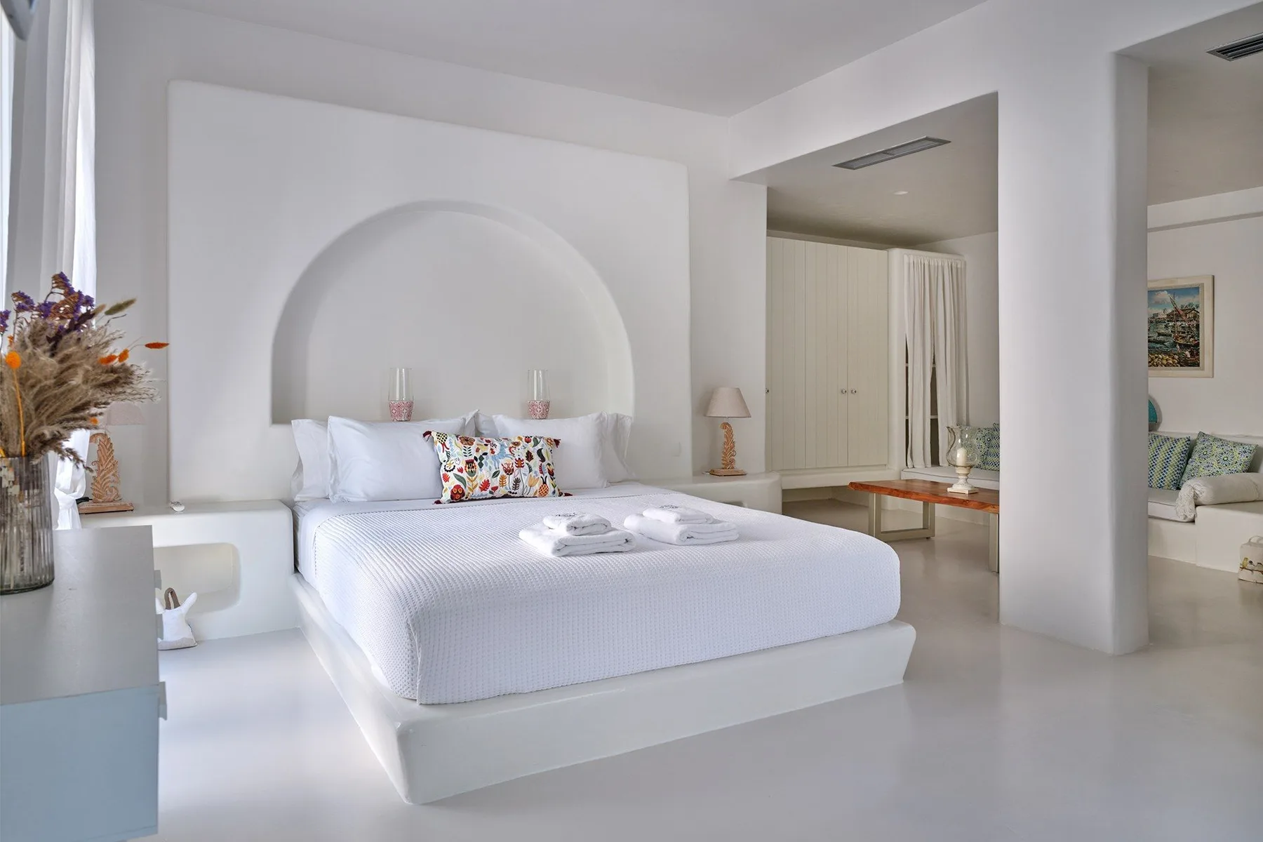 Majesty Villa in Paros