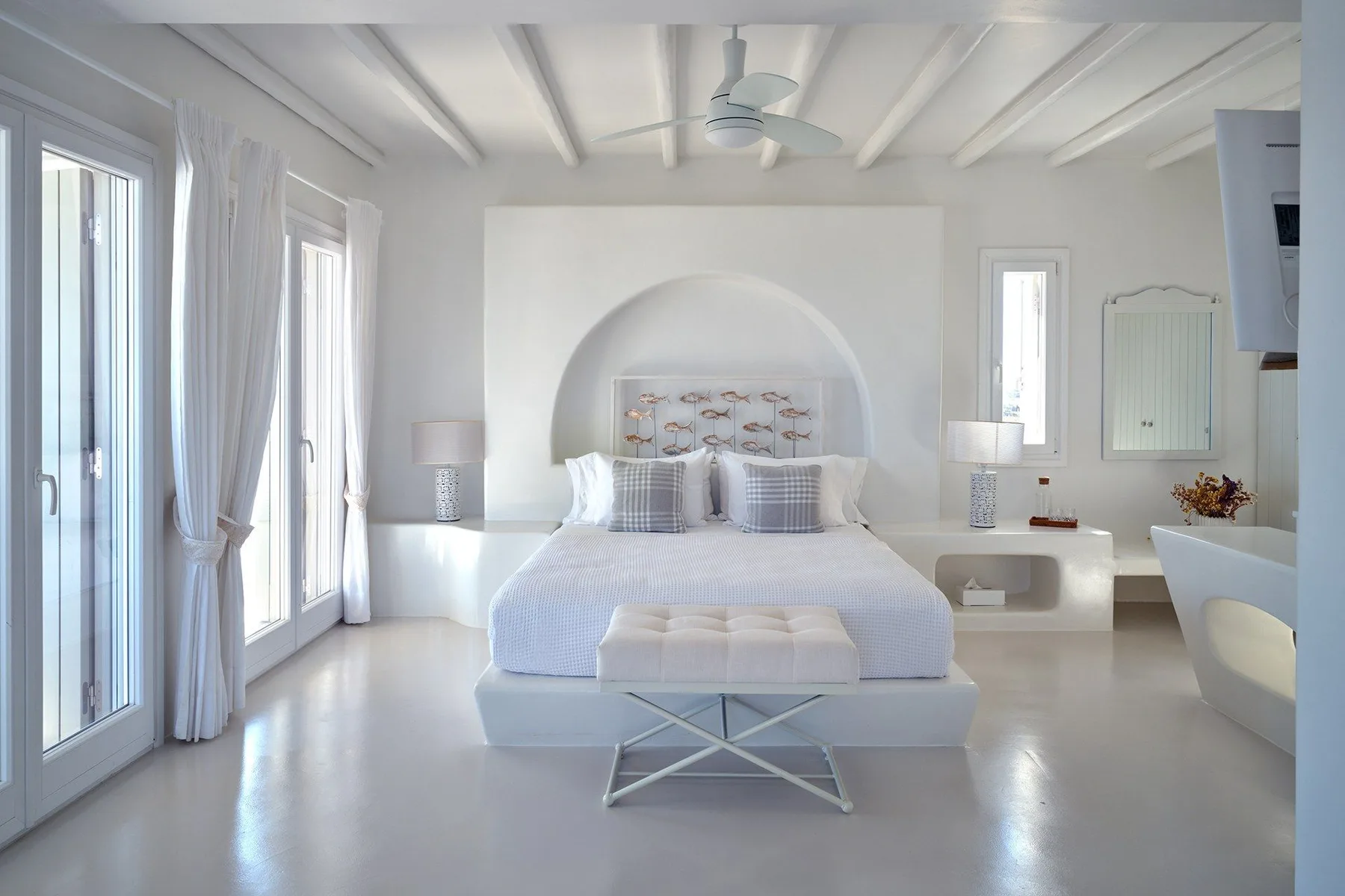 Majesty Villa in Paros