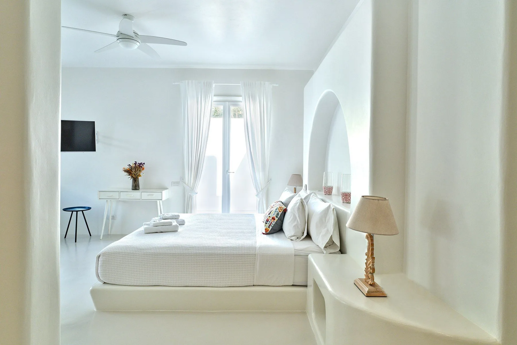 Majesty Villa in Paros