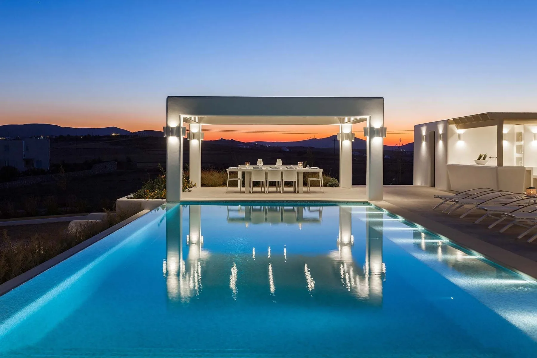 Peacock Villa in Paros