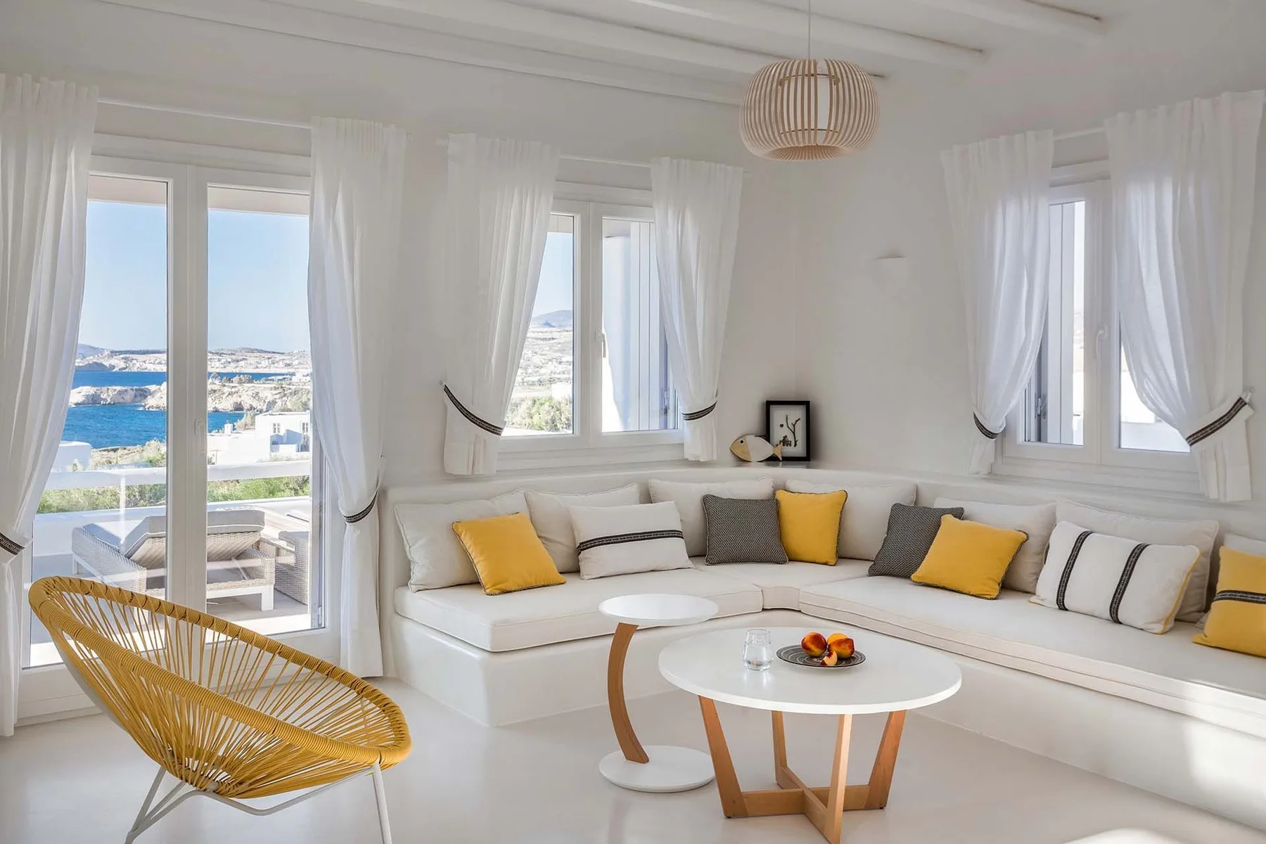 Peacock Villa in Paros