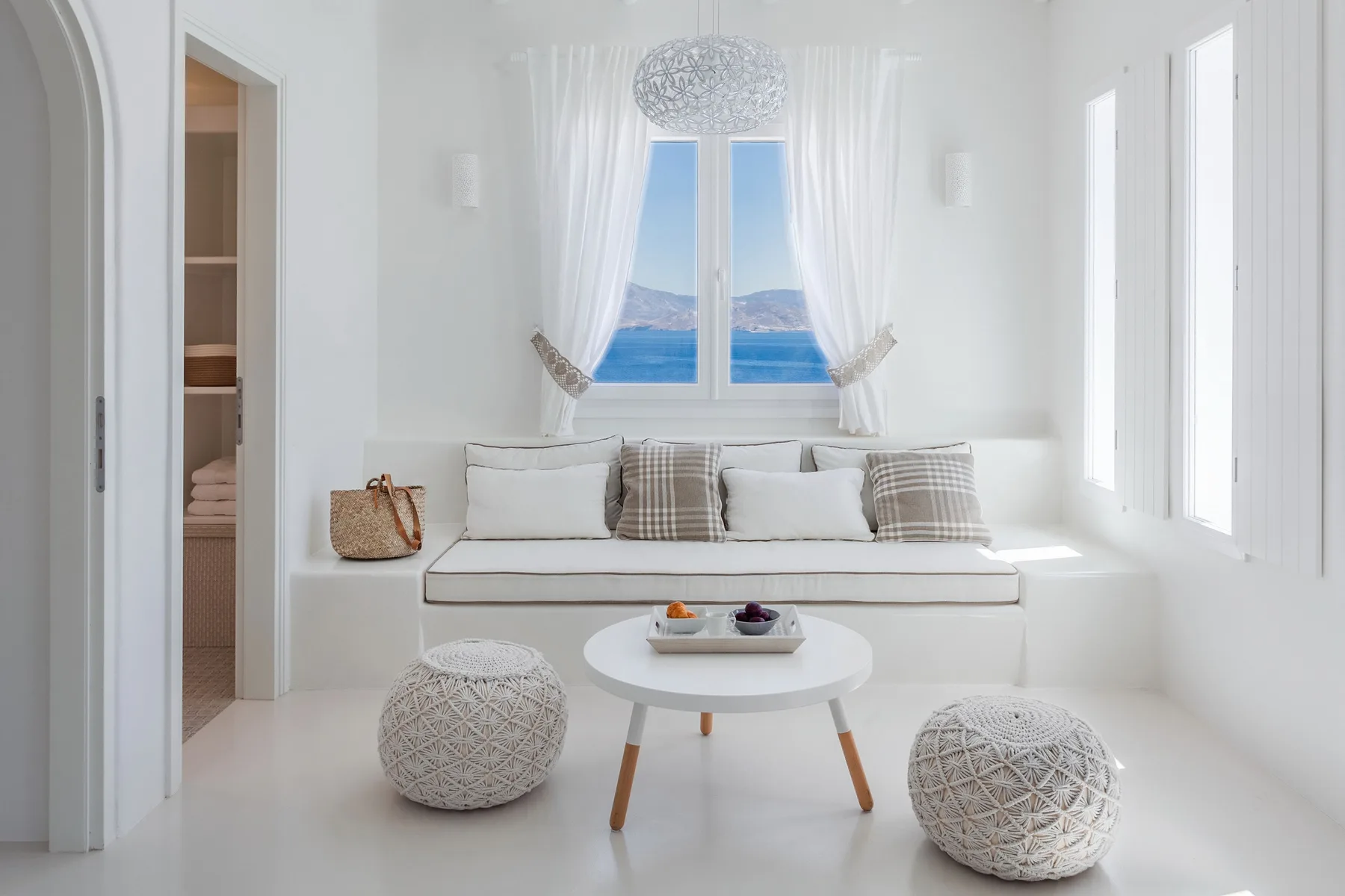 Peacock Villa in Paros