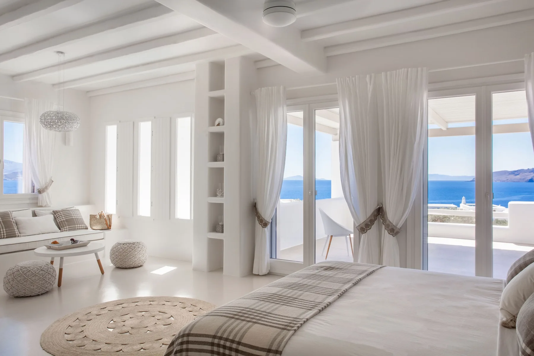 Peacock Villa in Paros