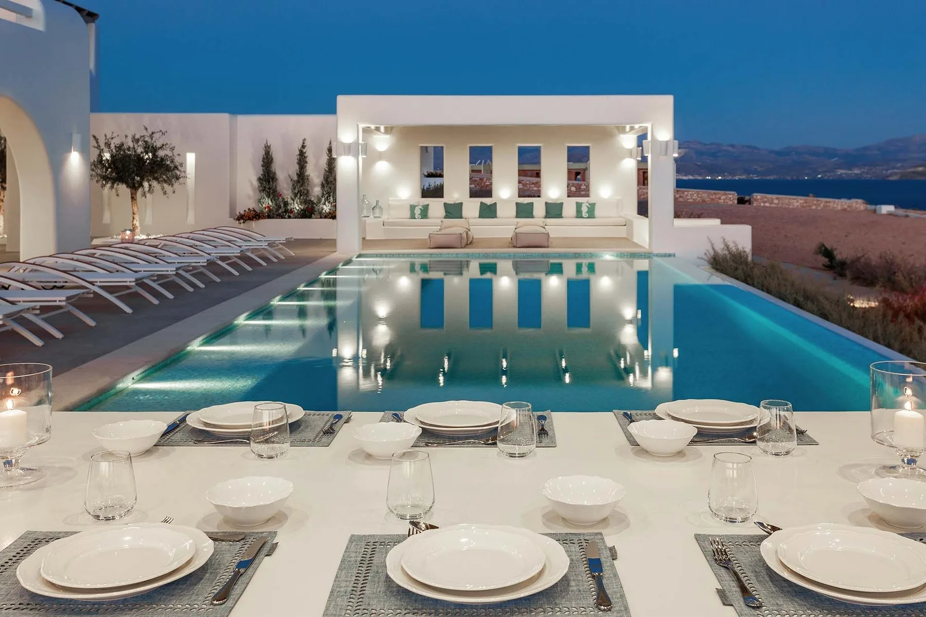 Peacock Villa in Paros