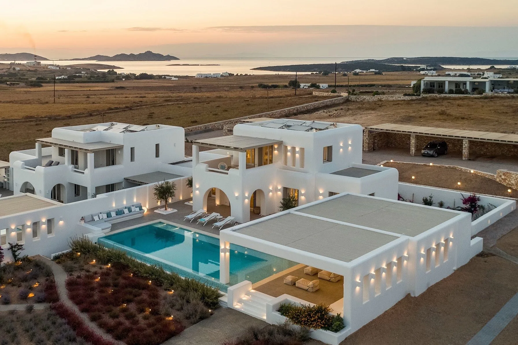 Peacock Villa in Paros