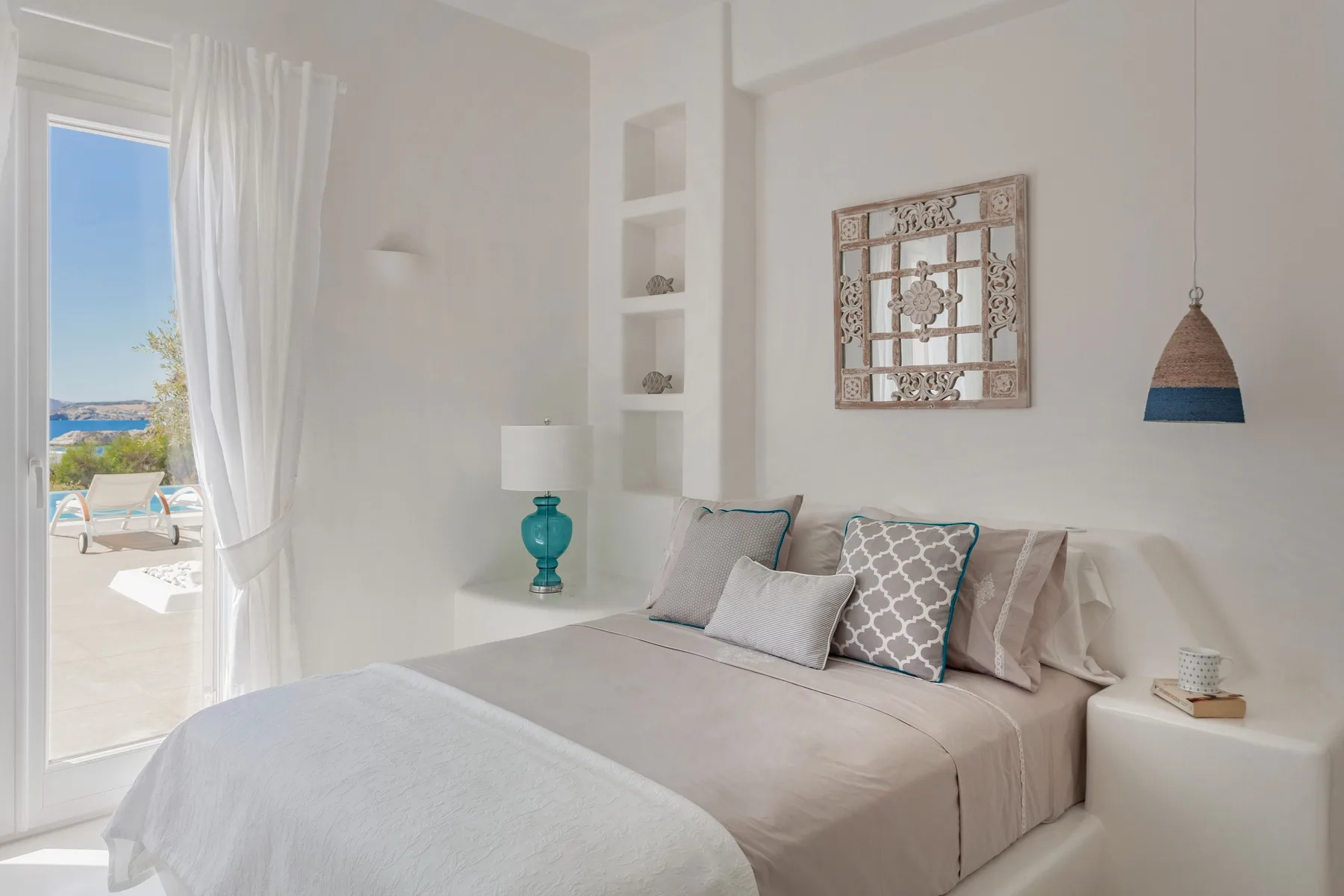 Peacock Villa in Paros