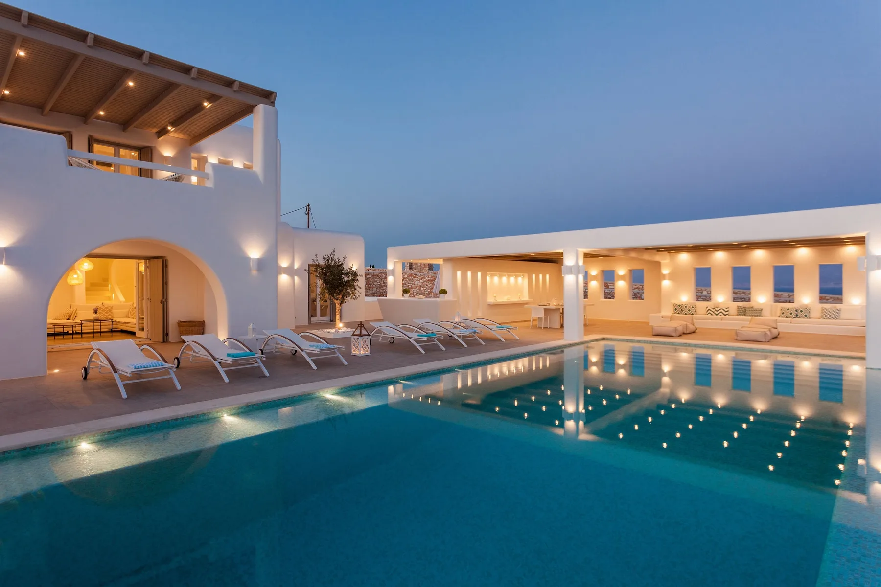Peacock Villa in Paros