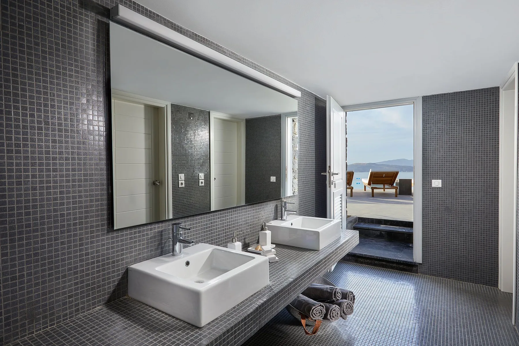 Royal Blue Villa in Santorini