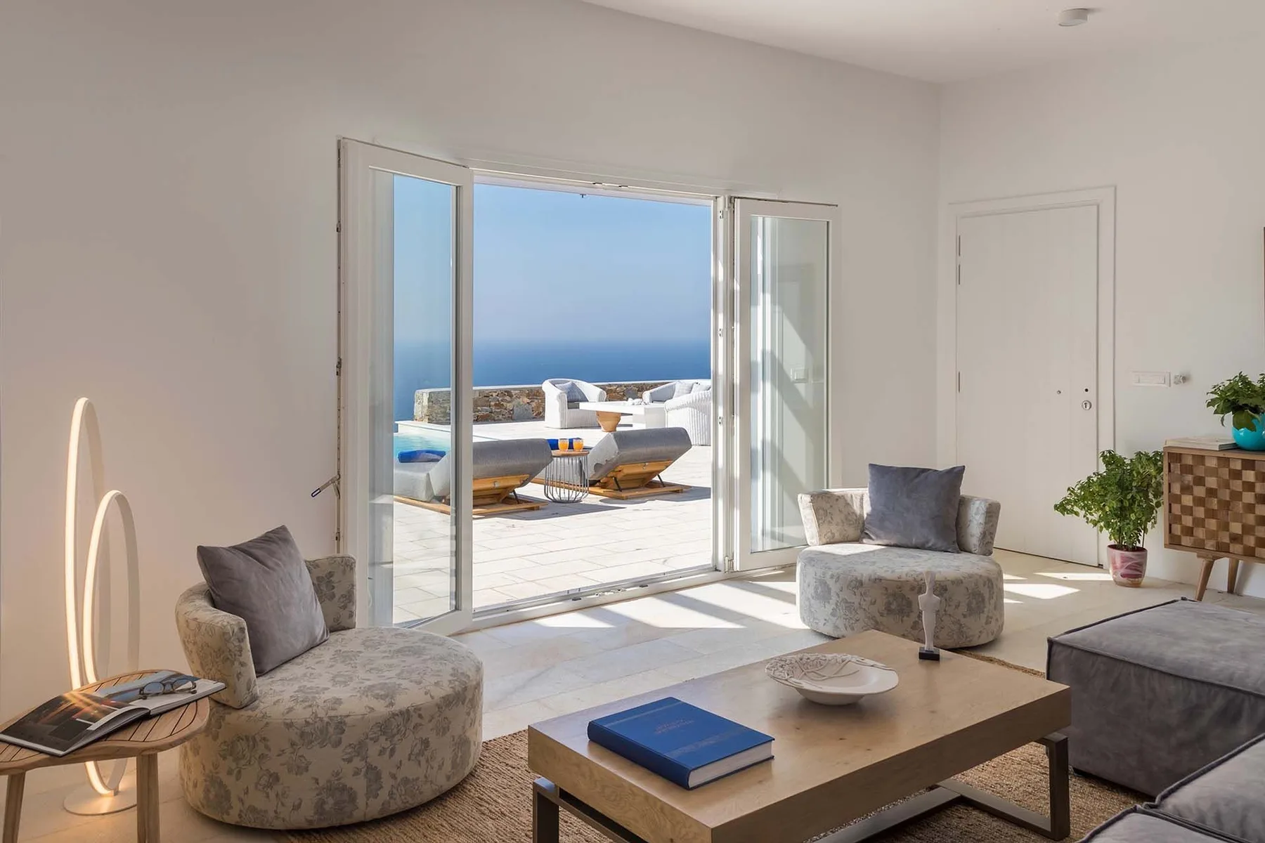 Ember Villa in Syros