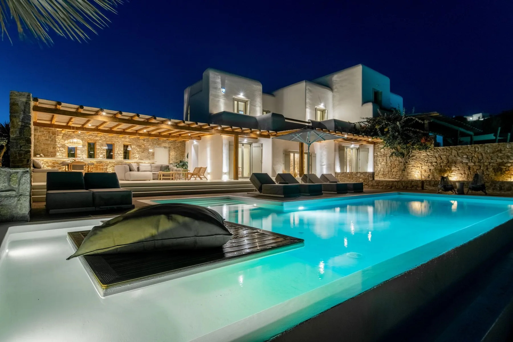 Silk villa in Mykonos