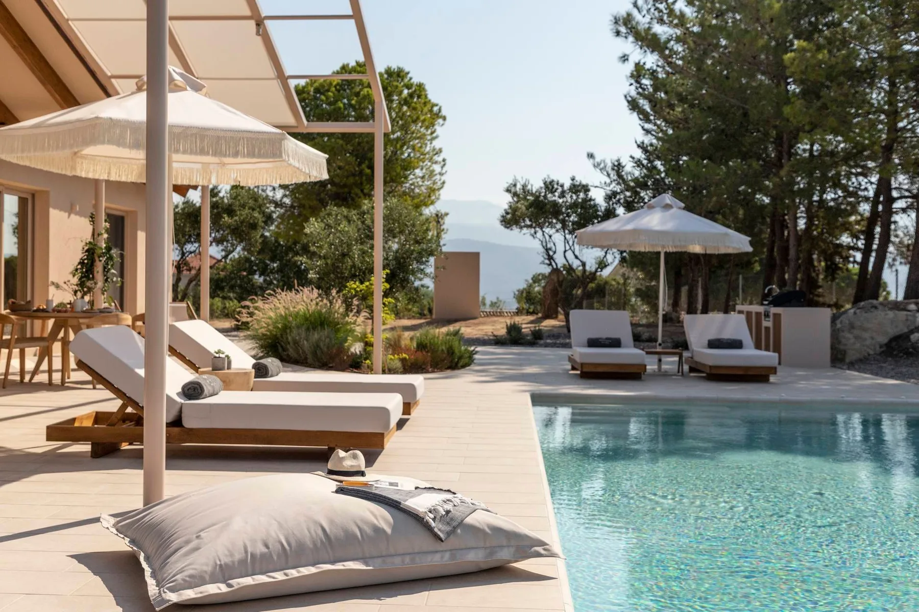 Chestnut villa in Kefalonia