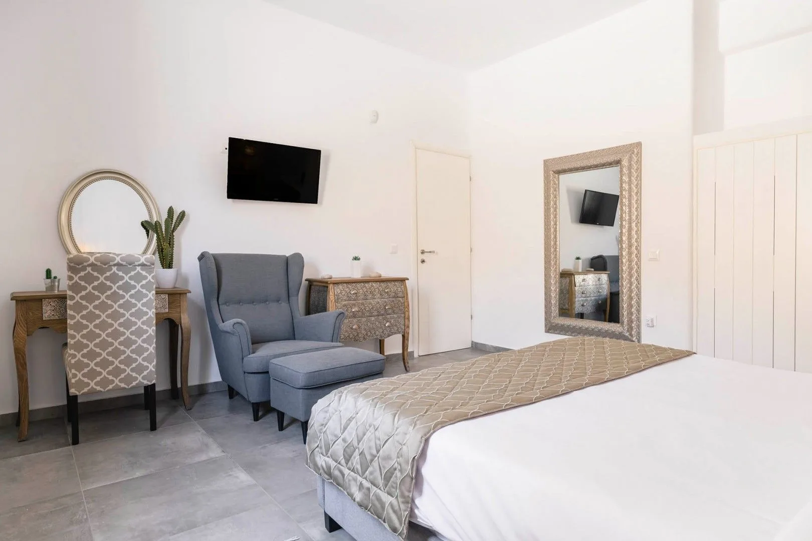 Ivory Grand villa in Mykonos