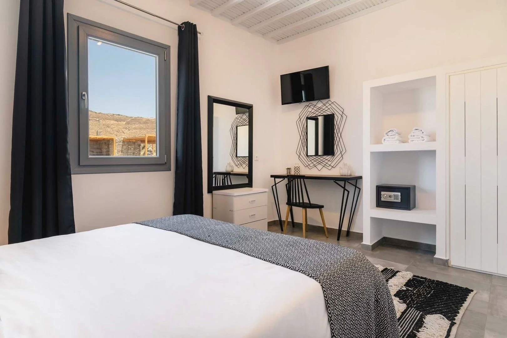 Ivory Grand villa in Mykonos