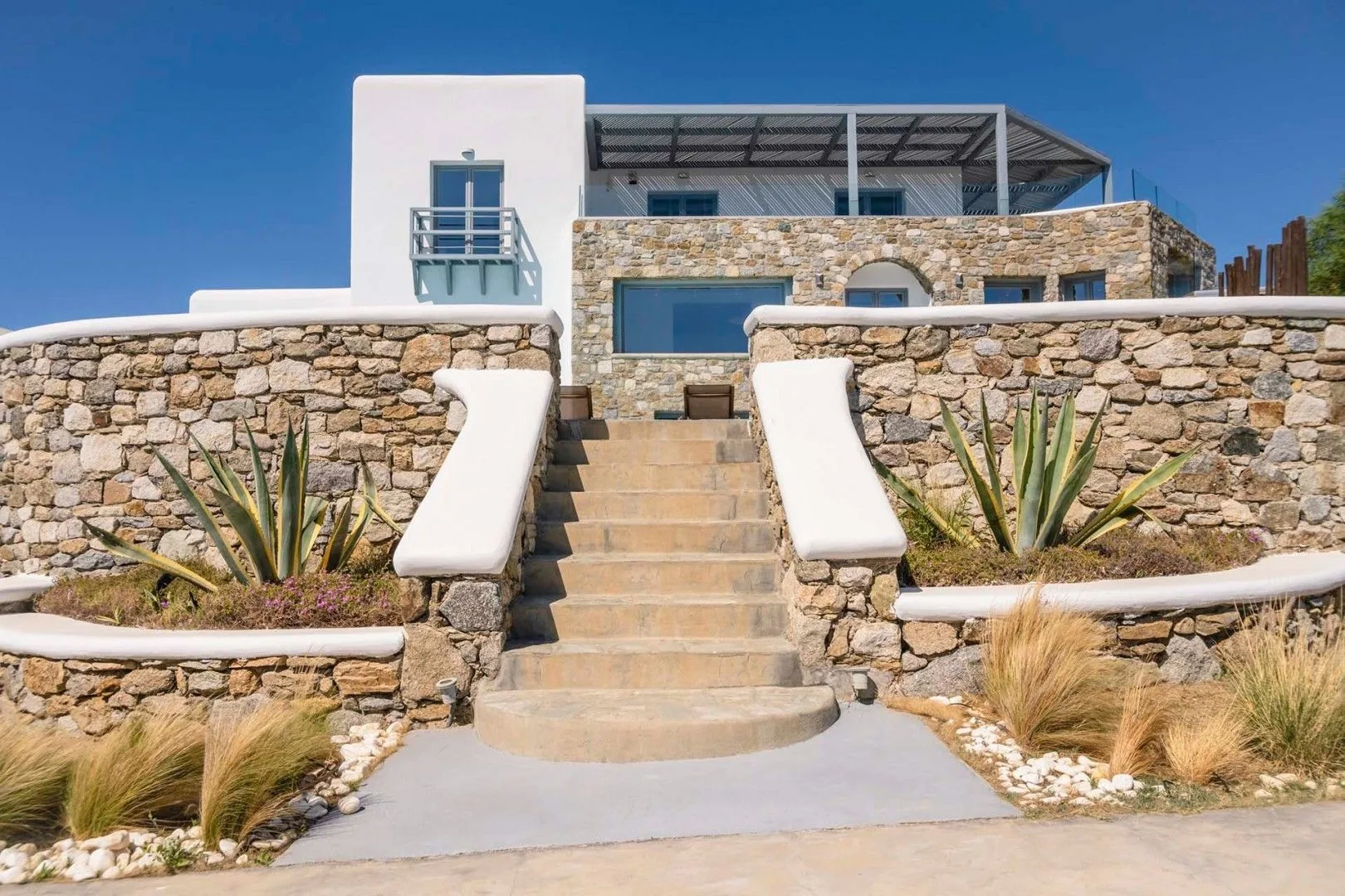 Ivory Grand villa in Mykonos