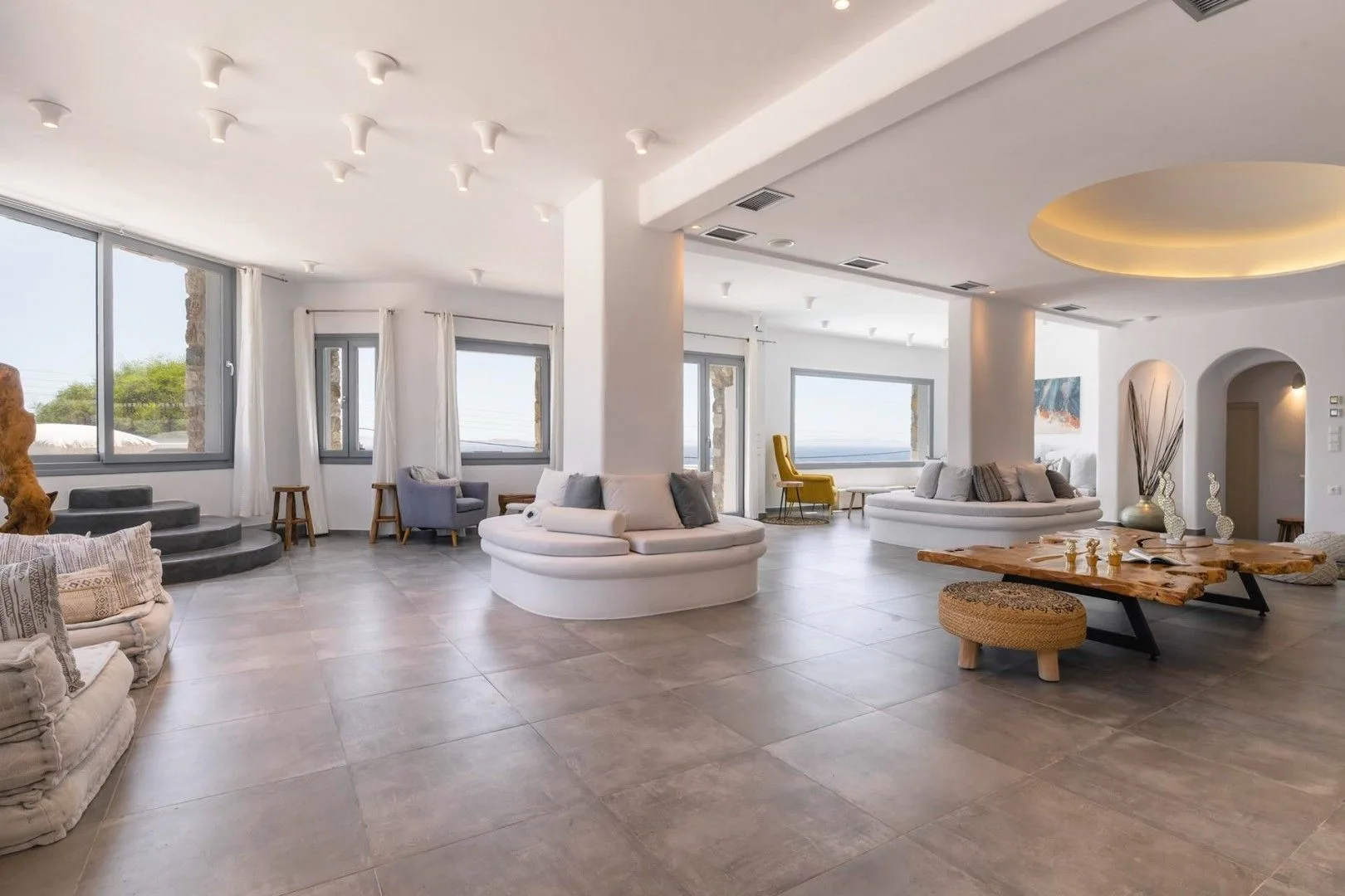 Ivory Grand villa in Mykonos