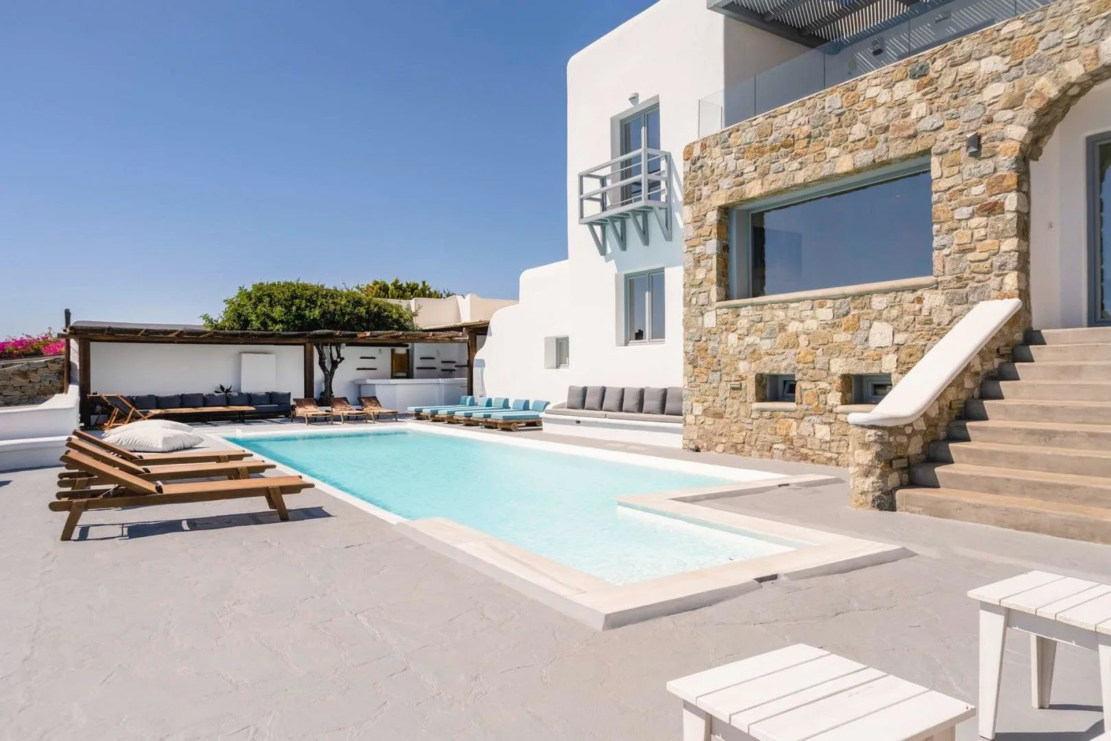 Ivory Grand villa in Mykonos