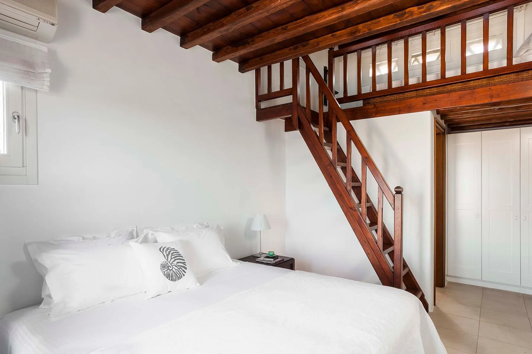 Lugano villa in Mykonos
