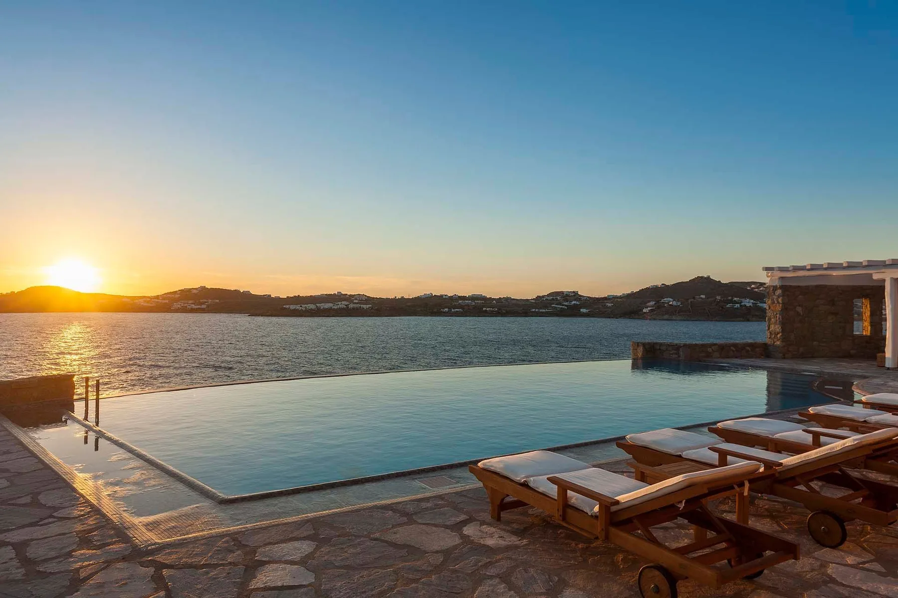 Lugano villa in Mykonos