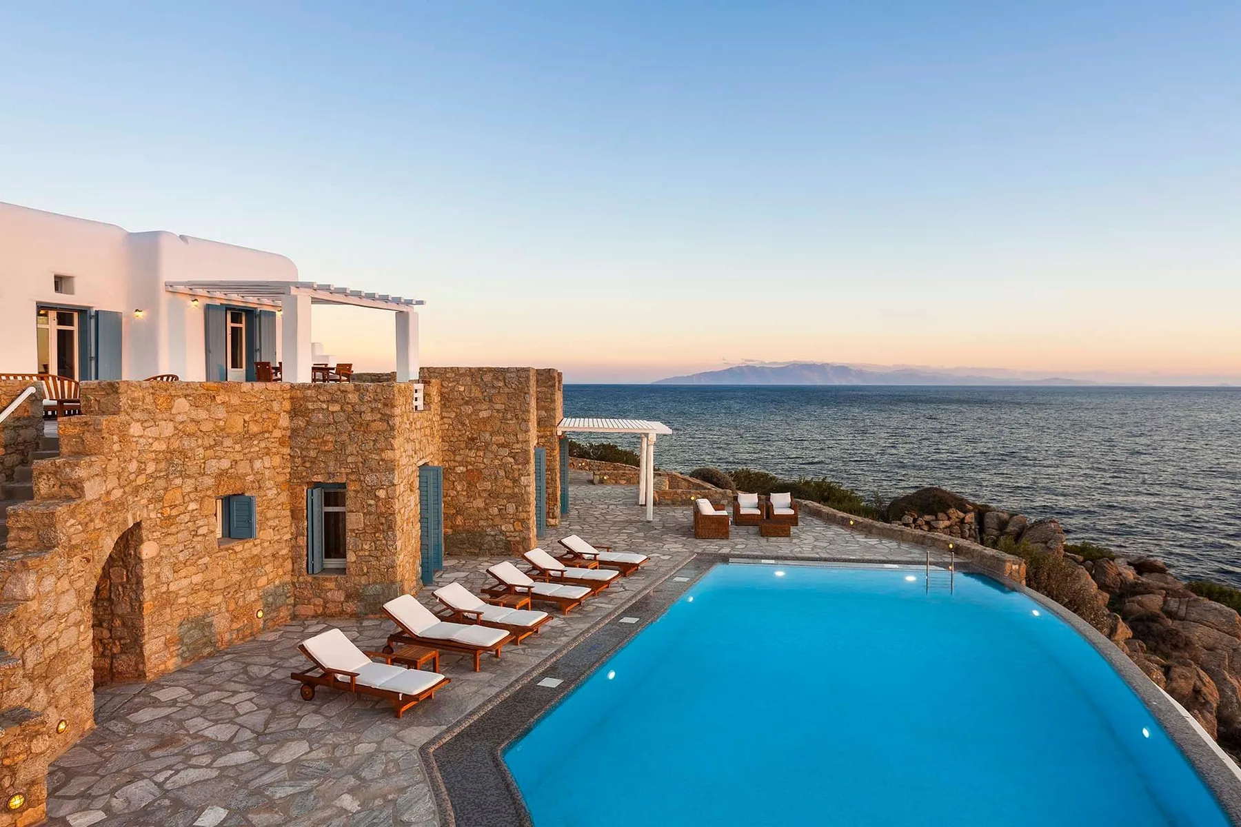 Lugano villa in Mykonos