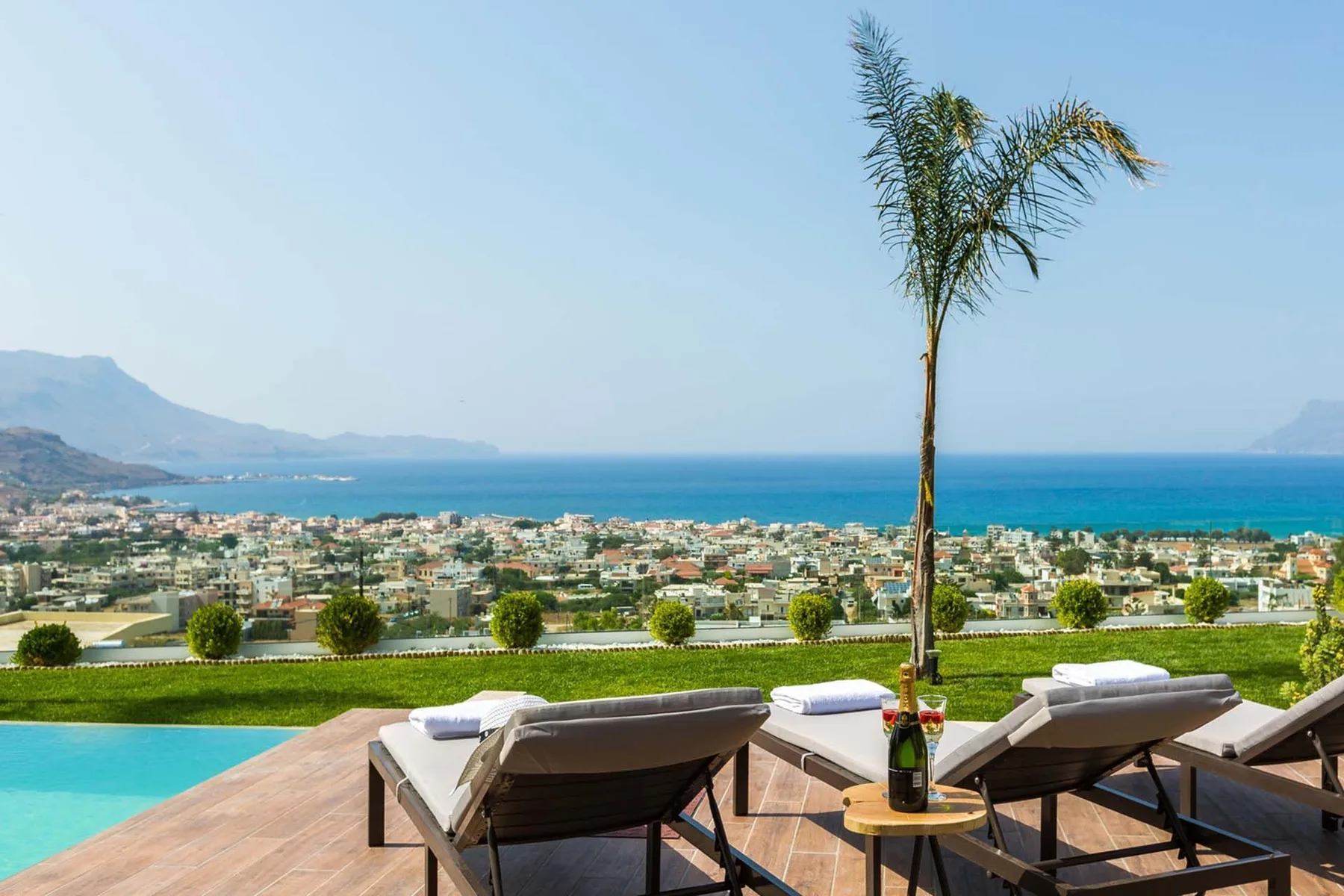 Hazel Villa in Crete