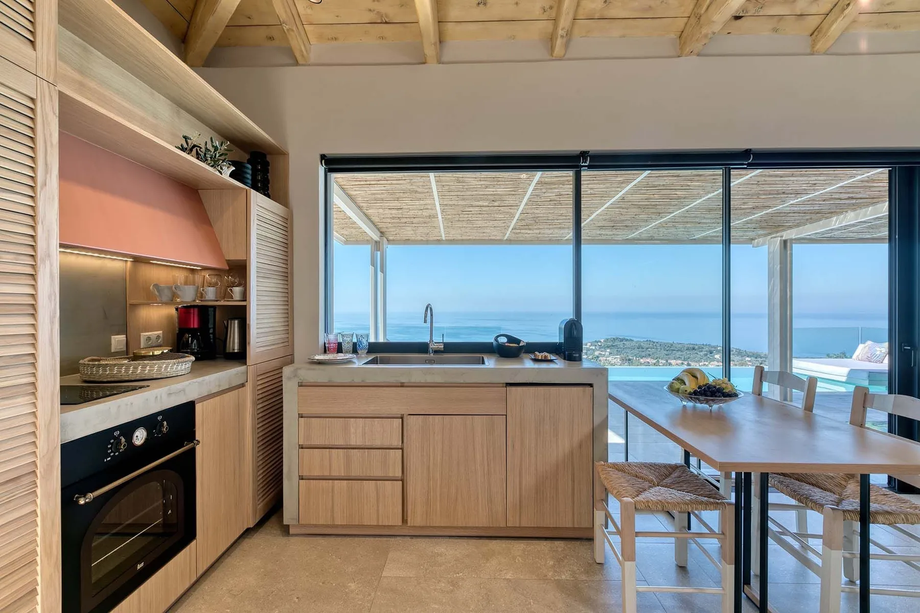 Saffron villa in Lefkada