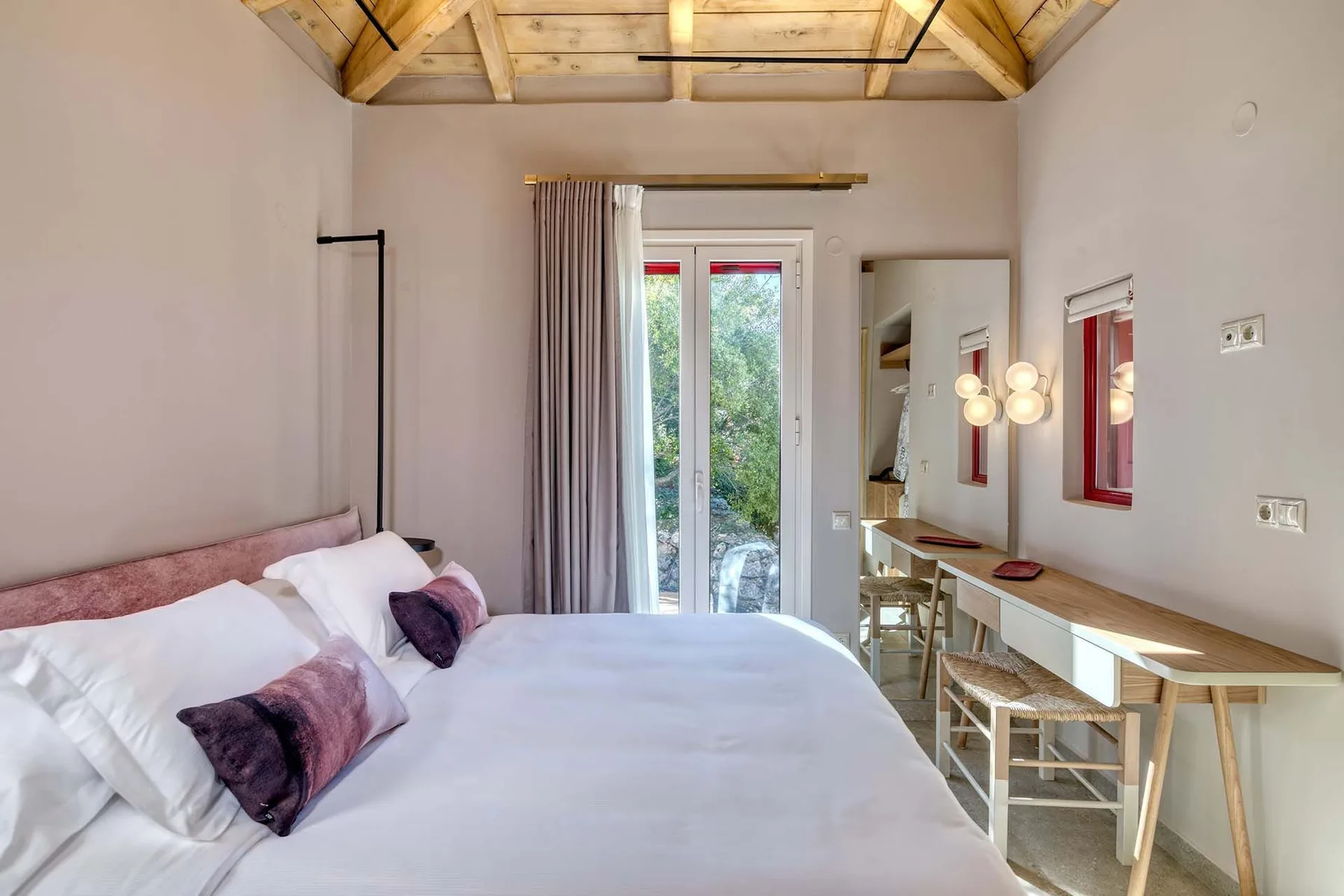 Saffron villa in Lefkada