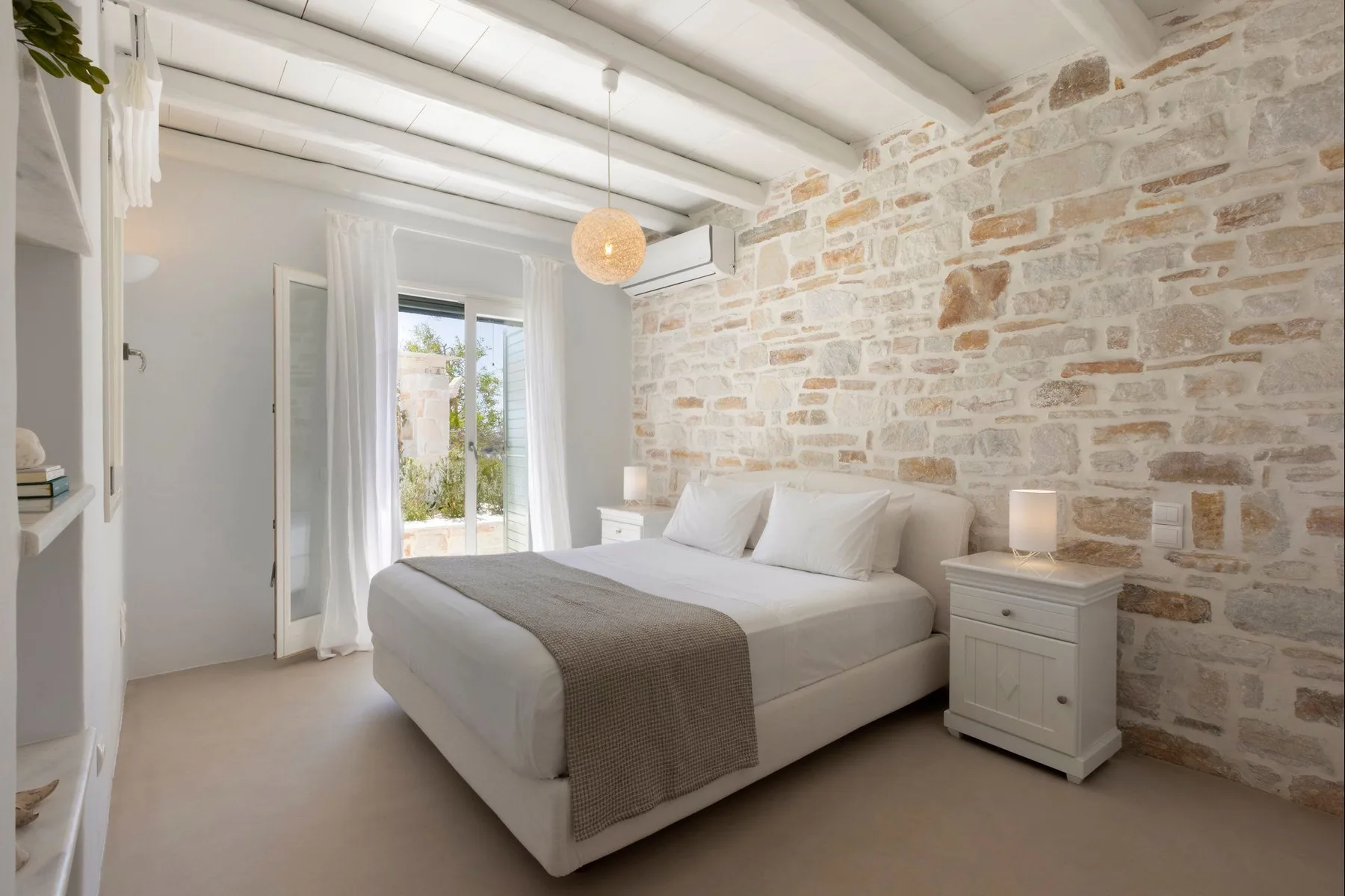 Dorothea Villa in Paros