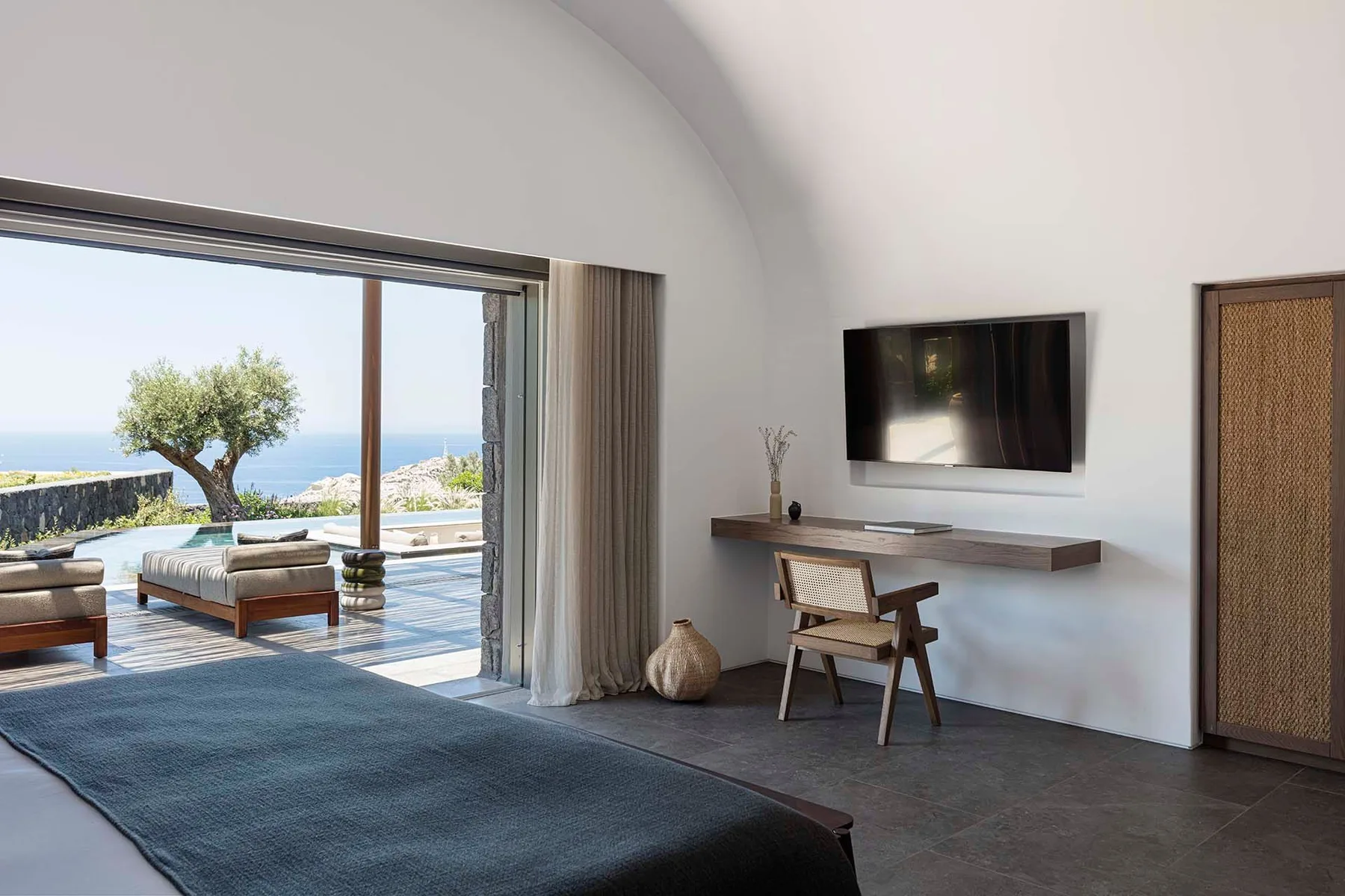 Cassia Villa in Santorini