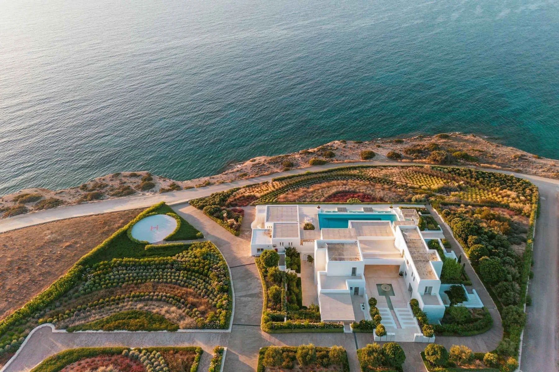 Amazon villa in Paros