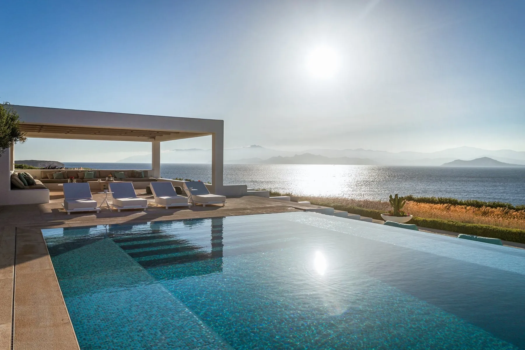 Amazon villa in Paros