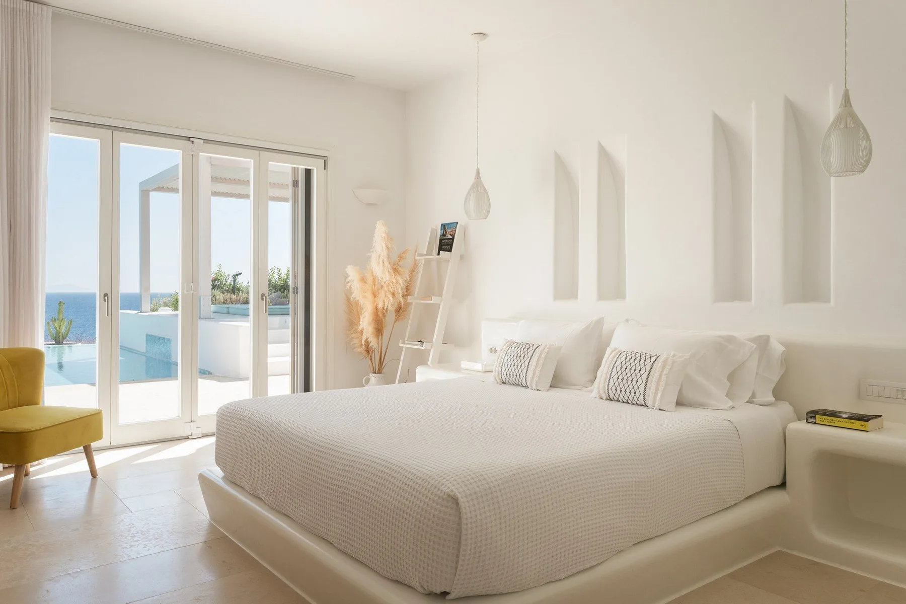 Amazon villa in Paros