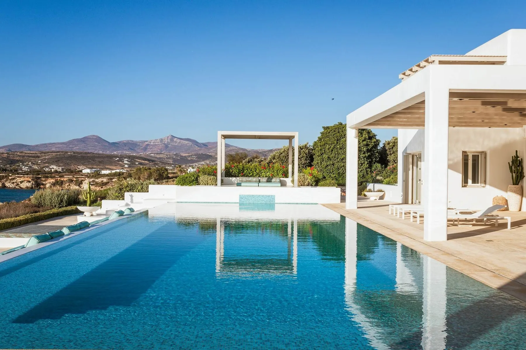 Amazon villa in Paros