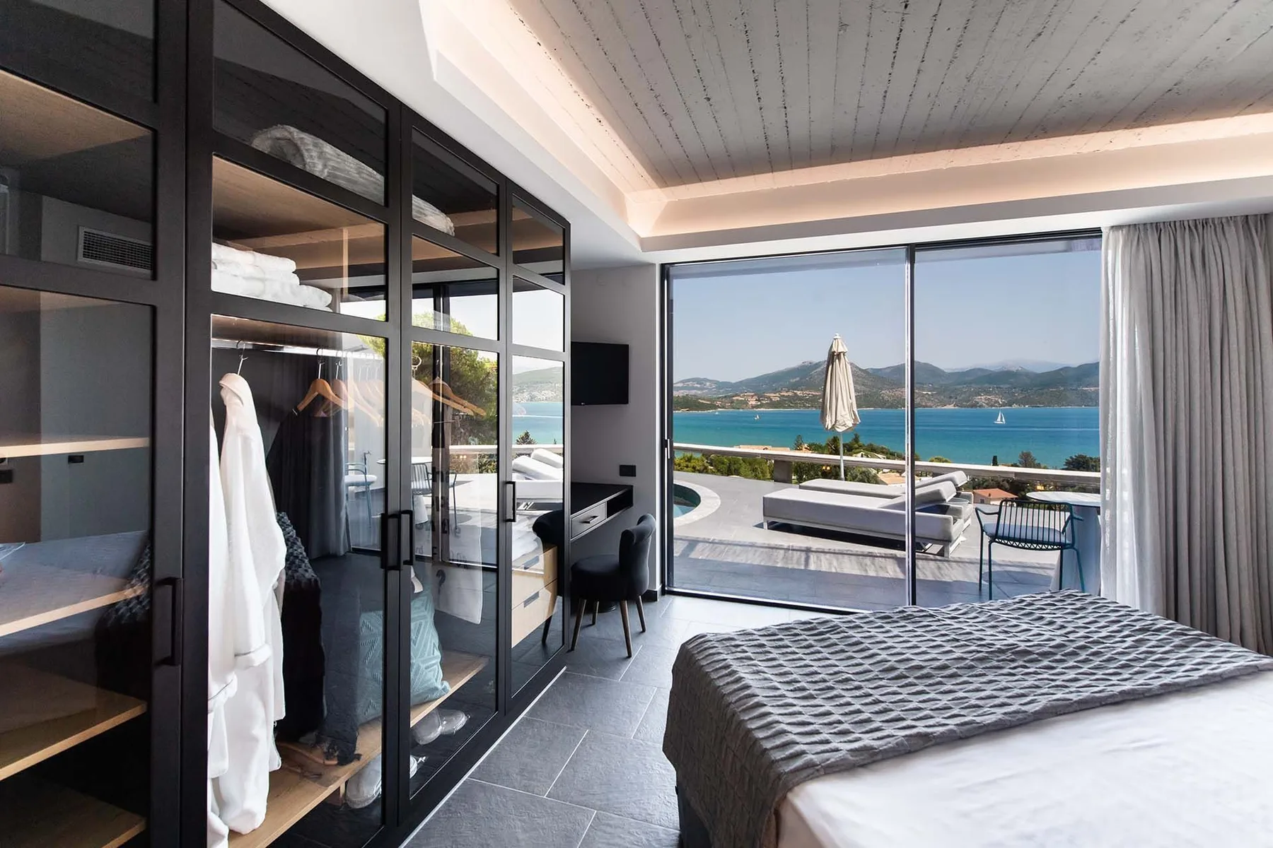 Hibiscus villa in Lefkada