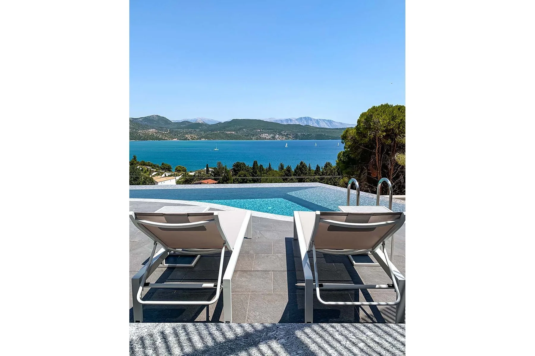 Hibiscus villa in Lefkada