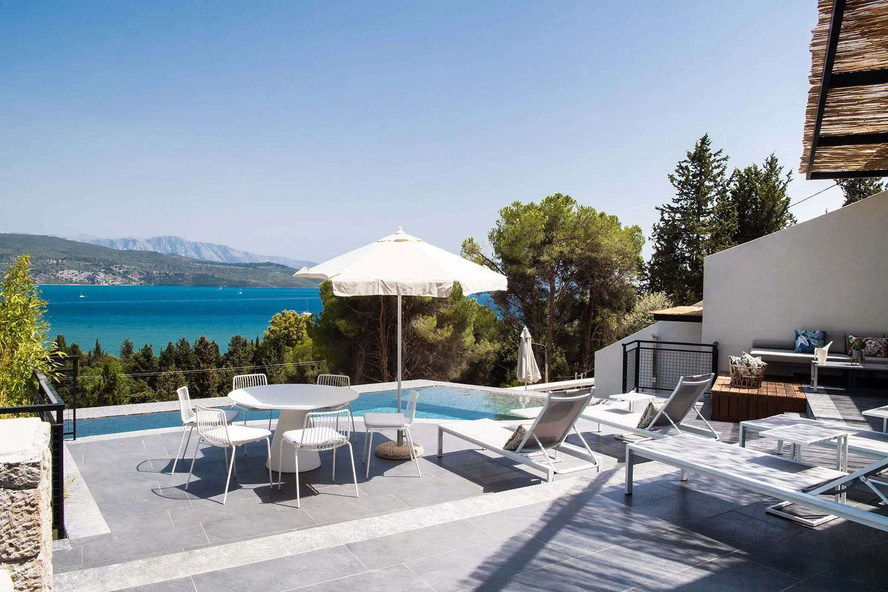 Hibiscus villa in Lefkada