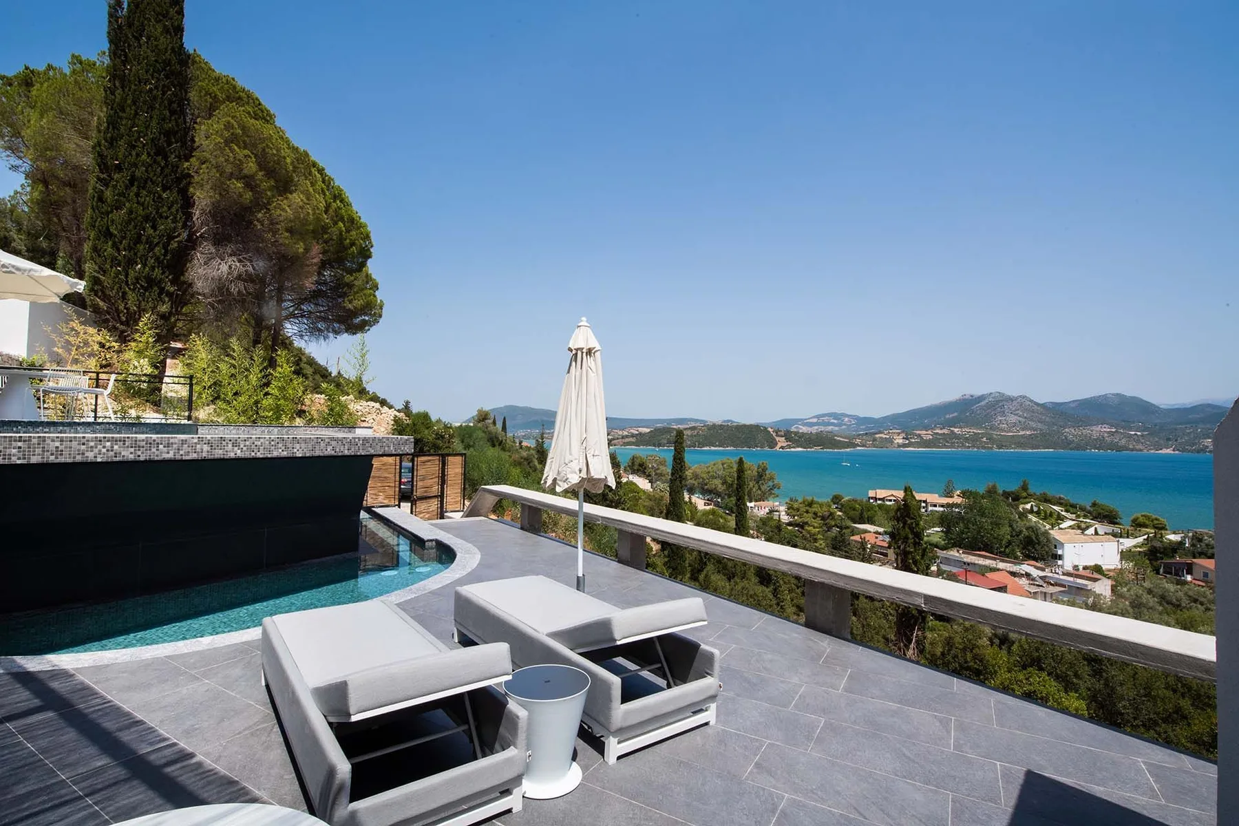 Hibiscus villa in Lefkada